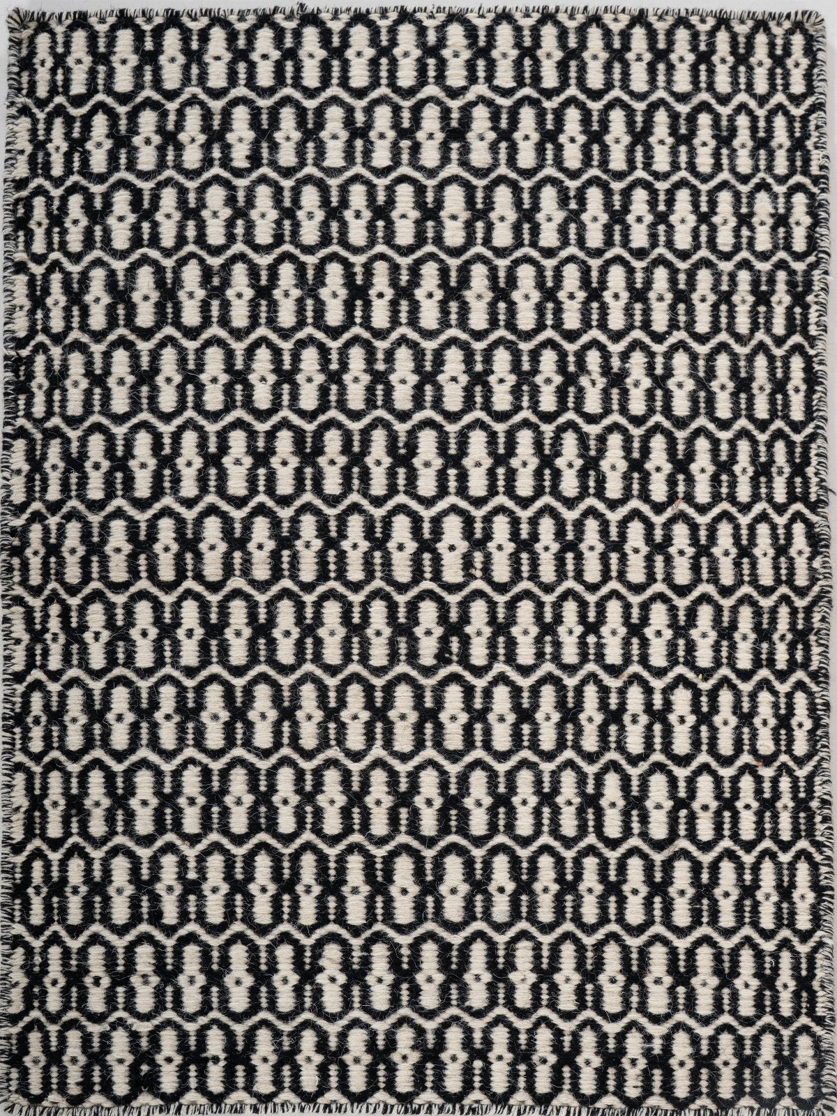 Onyx Geometric Wool Rug wool rug in grey tones