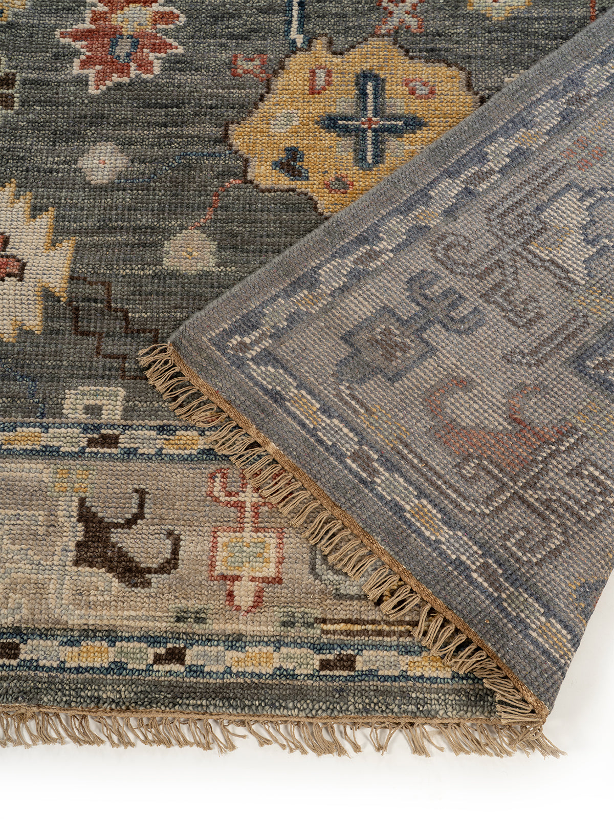 Orion Medallion Wool Rug detail of the traditional motif in handspun wool