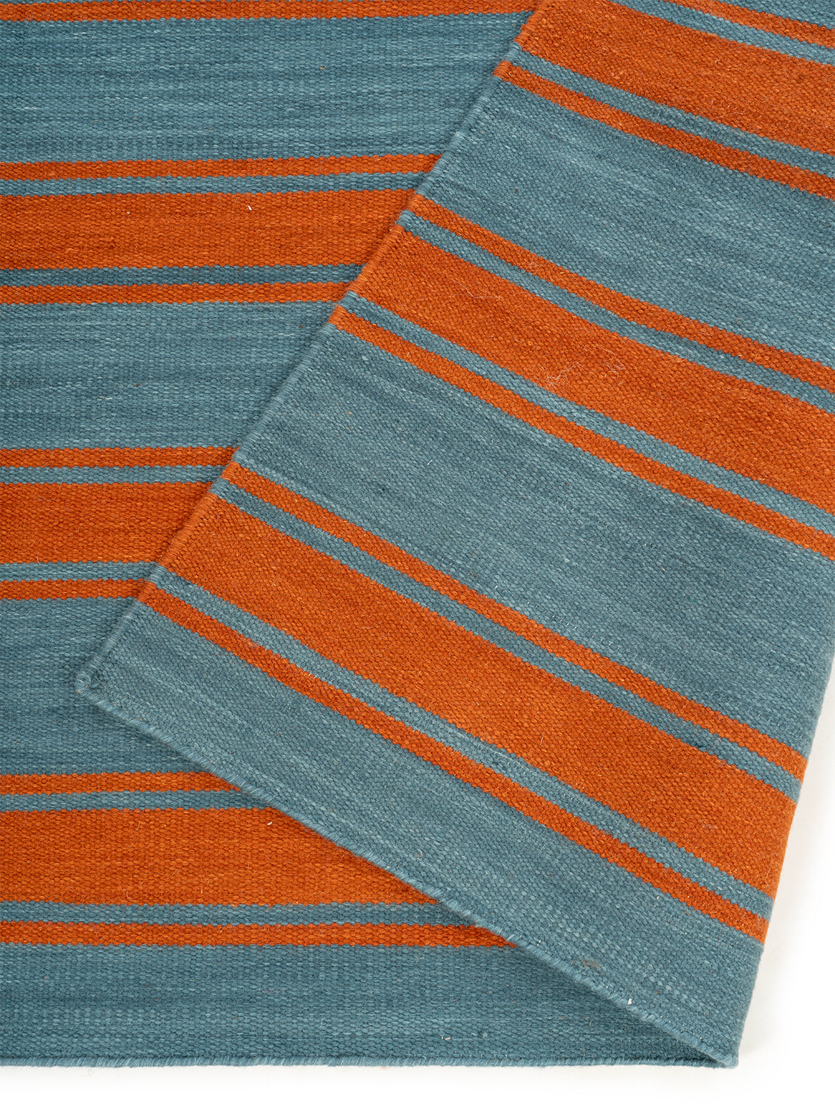 Retro Block Stripe Wool Flatweave detail of the striped wool surface and edge finishing