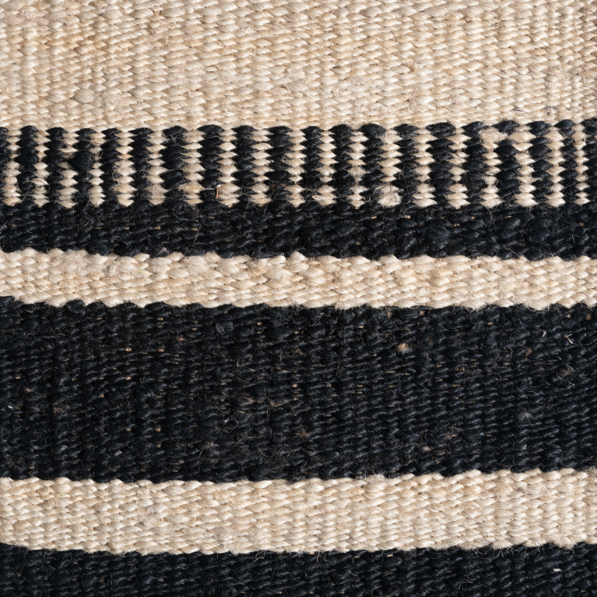 Root & Ridge : Strata Bed jute rug in brown tones