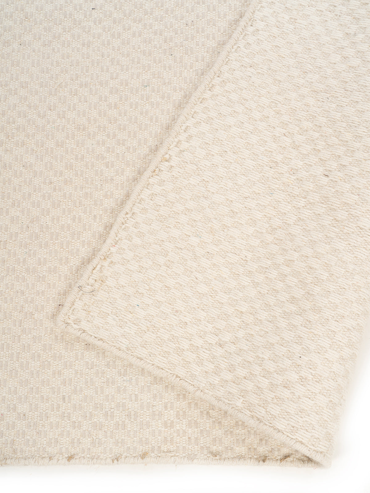 Rustic Diamond Check Wool Rug detail of the geometric pattern in wool