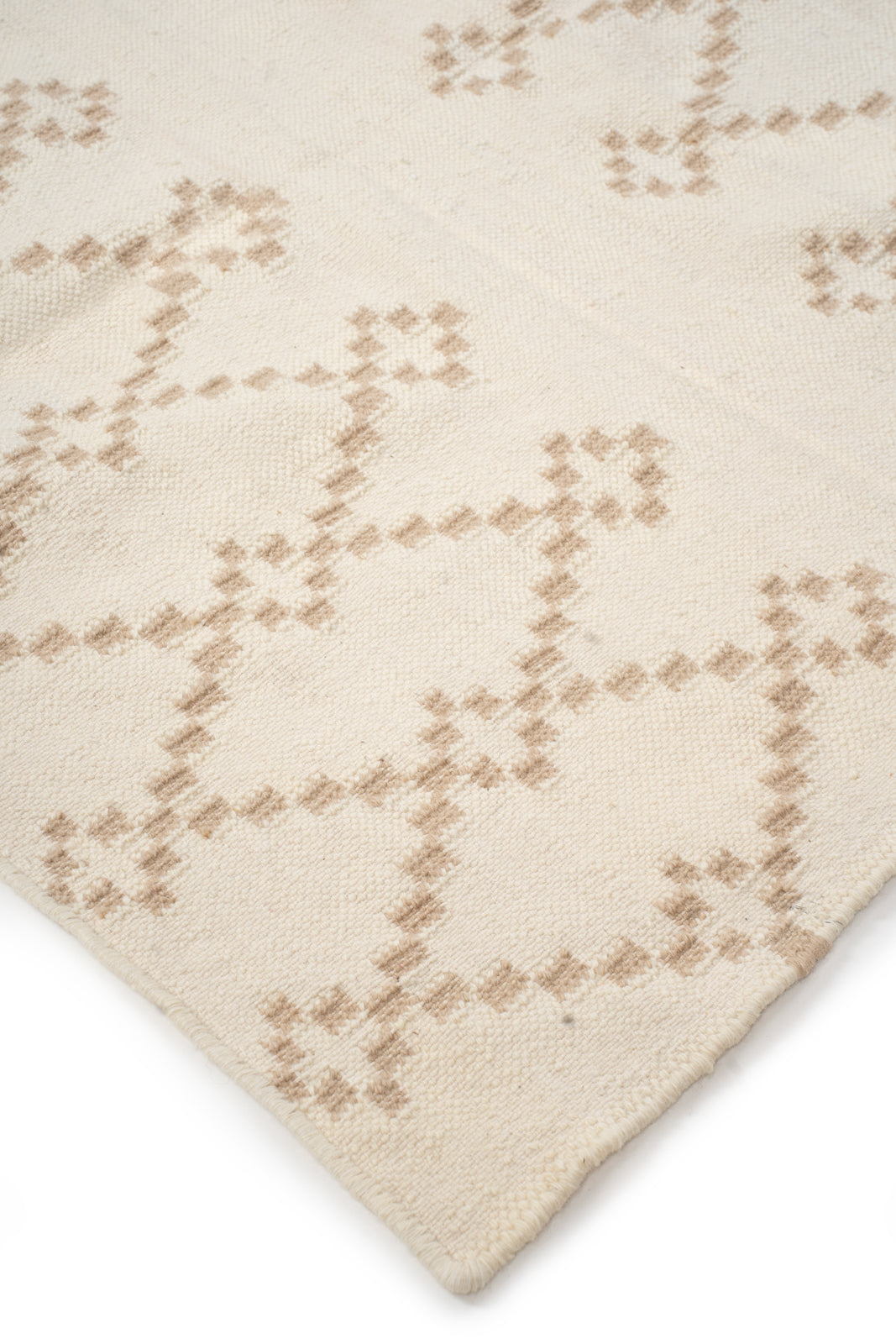 Sahara Mirage Wool Rug close-up showing the wool weave and geometric motif