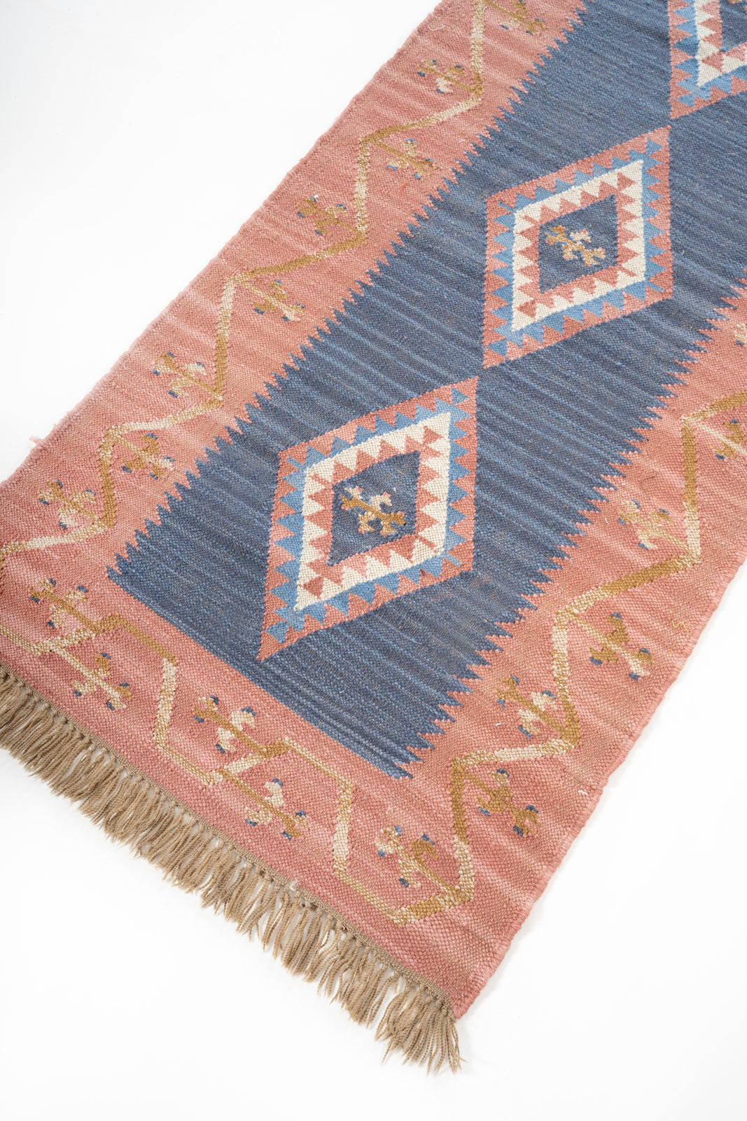 Sands of time Wool Runner close-up showing the wool weave and stripes surface