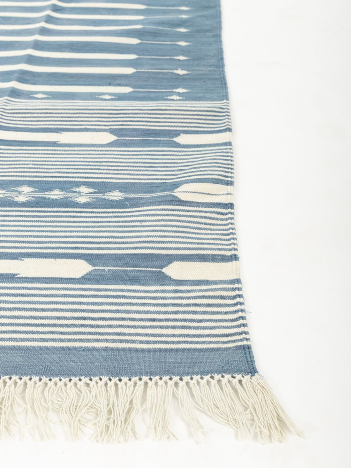 Serenity Stripes Flatweave Rug-Blue - texture detail showing cotton surface