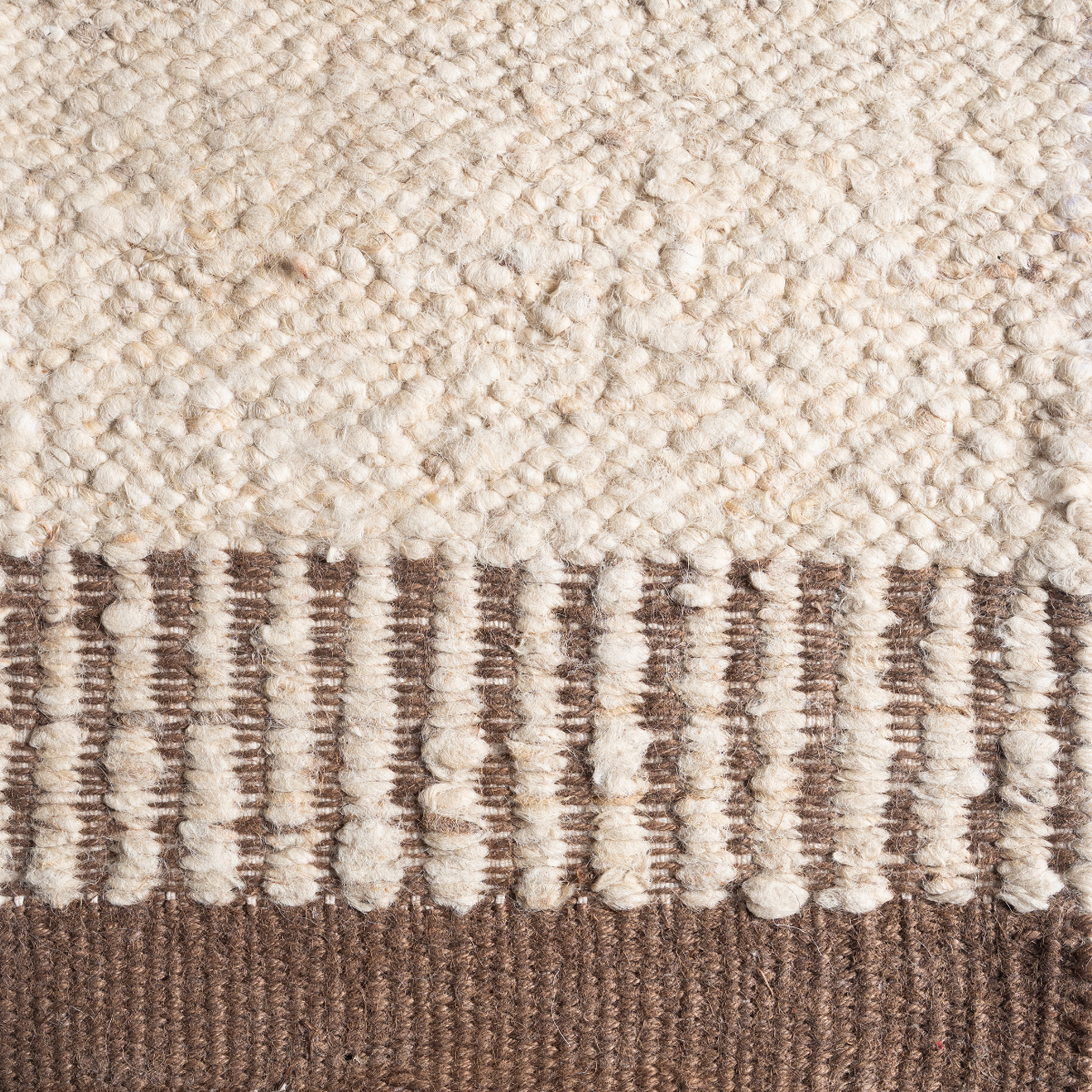 Terra Border : Silt Anchor wool-jute rug in grey tones.