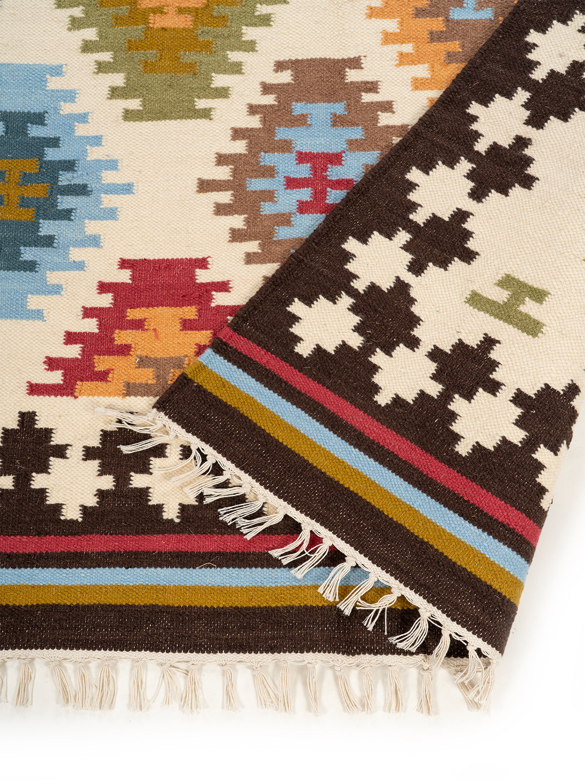 The Desert Oasis Rug detail of the traditional motif in wool