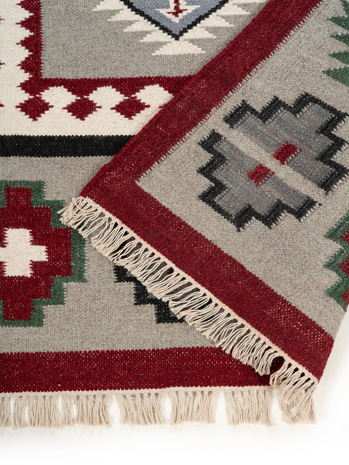 The Rustic Medallion Rug detail of the traditional motif in wool