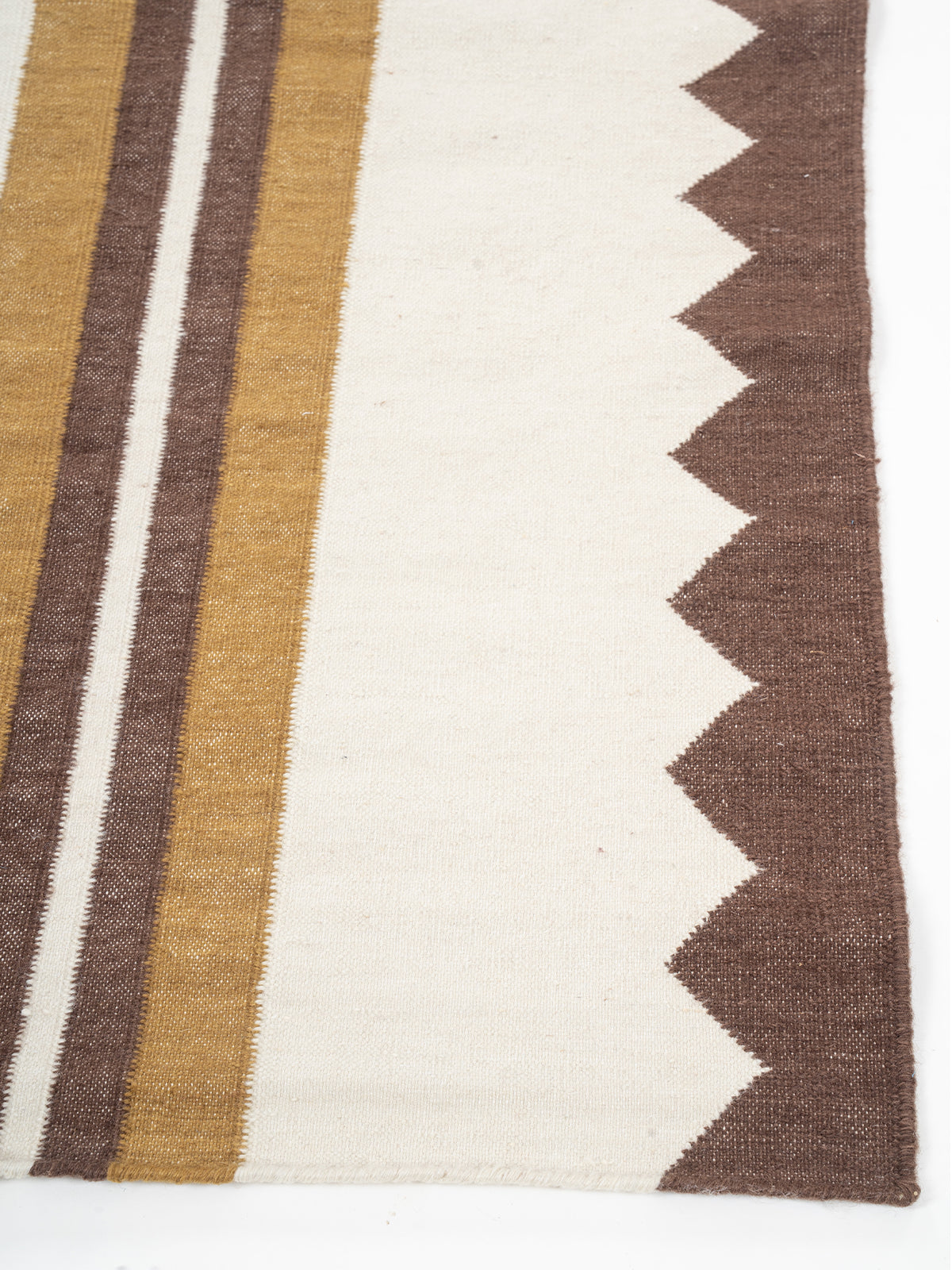 The Zigzag Trail Runner-Pearl - cotton runner laid in a hallway view